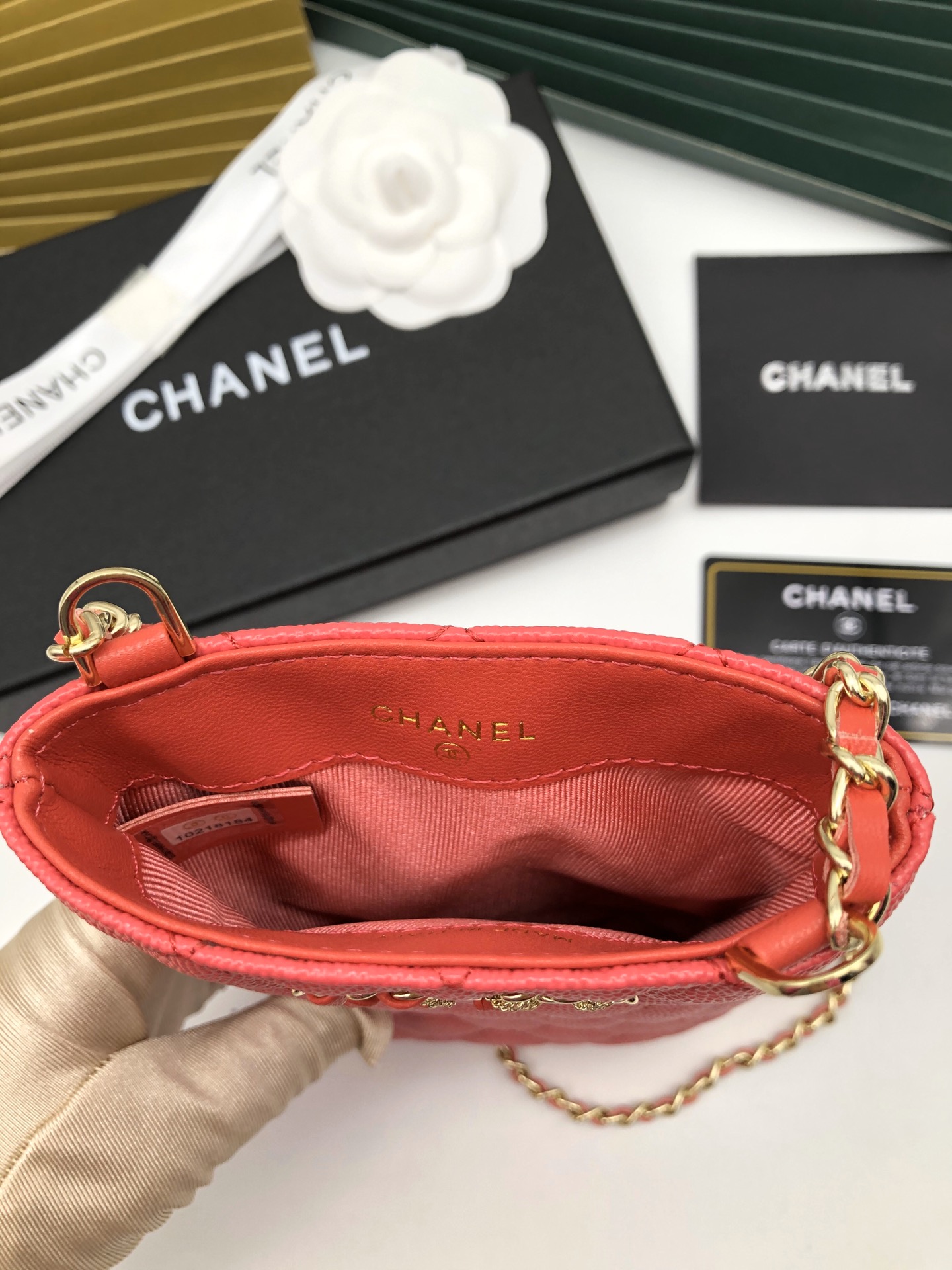 芸能人愛用Chanel シャネル 実物の写真 N品スーパーコピー財布代引き対応国内発送後払い安全必ず届く優良サイト